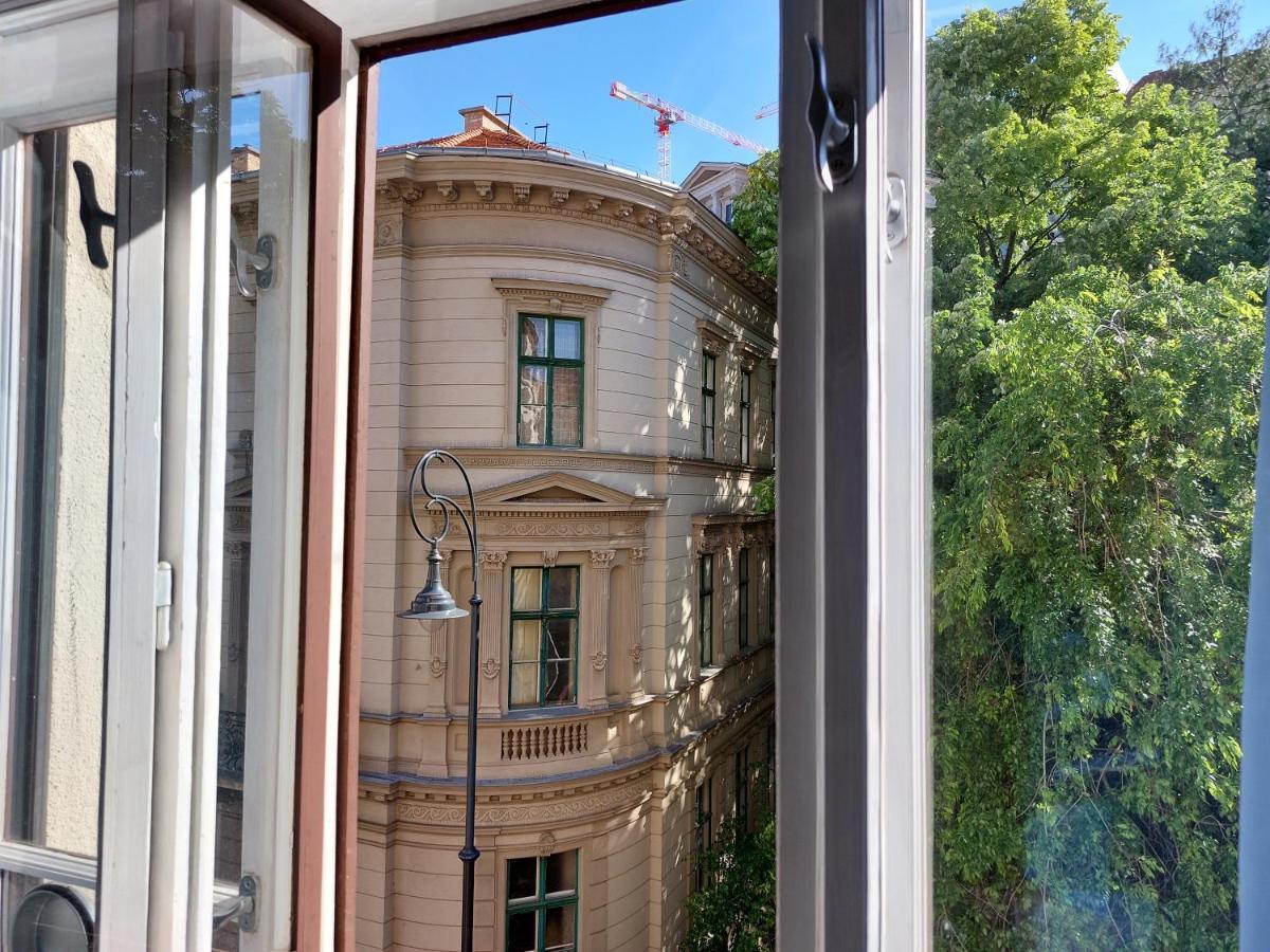 Sunny Studio At The Castle Budapest Exterior photo