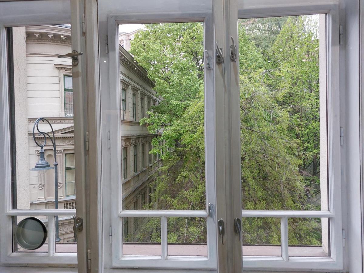 Sunny Studio At The Castle Budapest Exterior photo